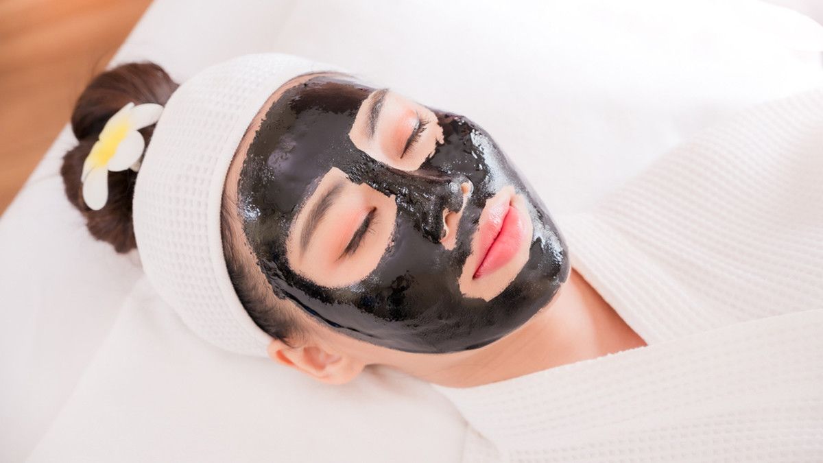 Manfaat Masker Lumpur yang Ampuh Bersihkan Wajah!