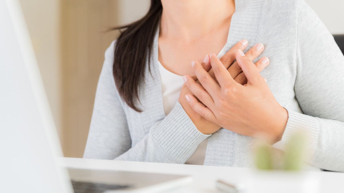Tips Ampuh Mengurangi Efek Sakit Jantung Akibat Burnout di Kantor
