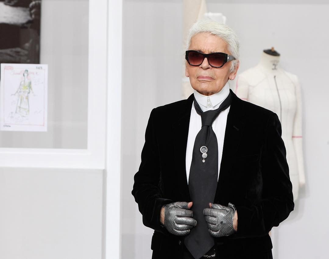 Perancang Busana Karl Lagerfeld Meninggal Akibat Kanker Pankreas