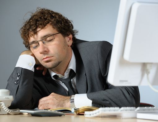 Tips Agar Tak Ngantuk saat Kerja Usai Nonton Piala Dunia