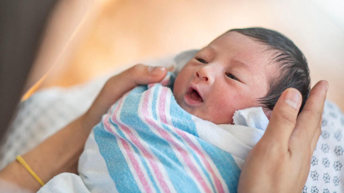 Kenapa Bayi Sering Ngulet? Ini Penyebabnya - KlikDokter