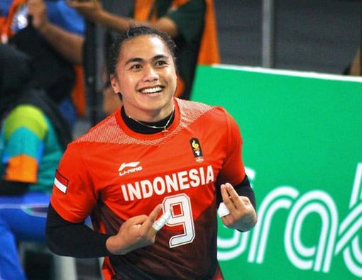 Tubuh Tegap Atlet Wanita ala Aprilia Manganang, Itu Wajar!