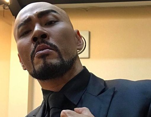 Kenali Penyebab Tulang Bahu Lepas seperti Dialami Deddy Corbuzier