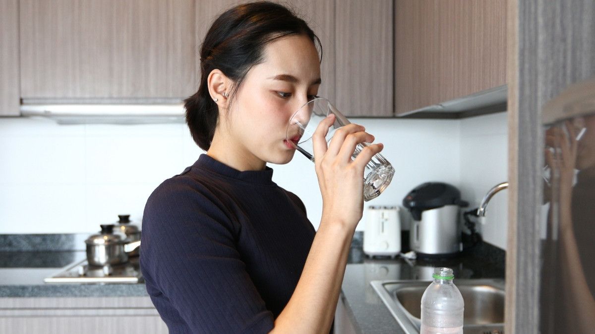 Minuman Terbaik untuk Gantikan Cairan Tubuh Saat Diare