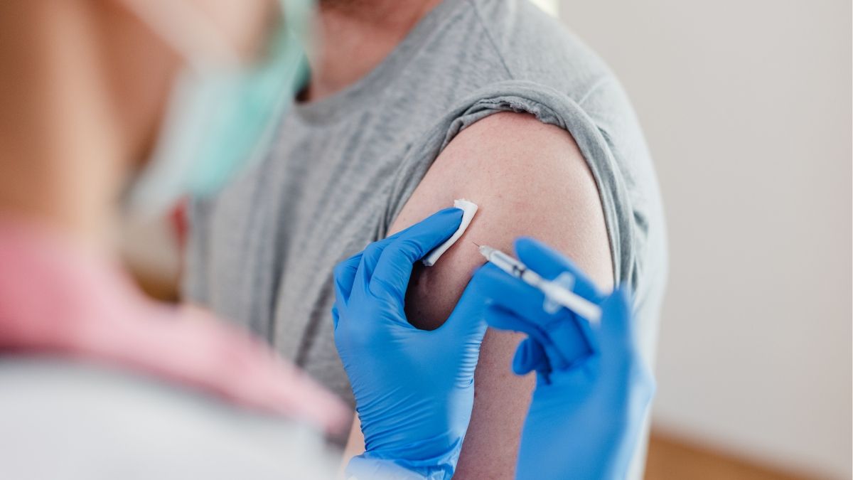 16 Jenis Vaksin untuk Orang Dewasa Beserta Jadwalnya