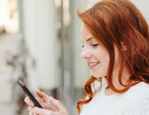 Iri akibat Postingan Media Sosial Berdampak Negatif pada Kesehatan Mental