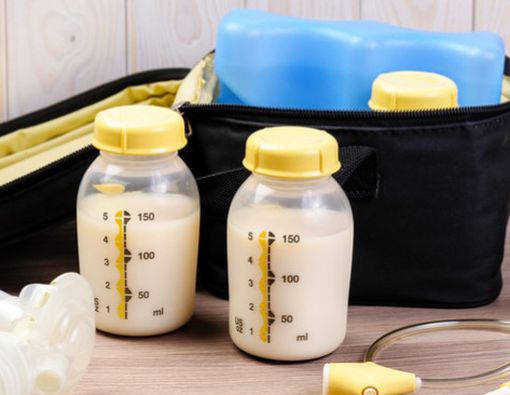 Kenali Penyebab Aroma ASI Perah Bau Apak