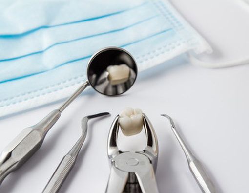 Cabut Gigi Bisa Menyebabkan Kebutaan?