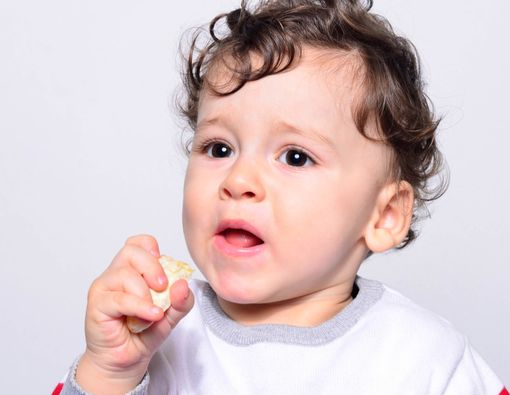 Waspada, Inilah Ragam Makanan yang Merusak Gigi Balita