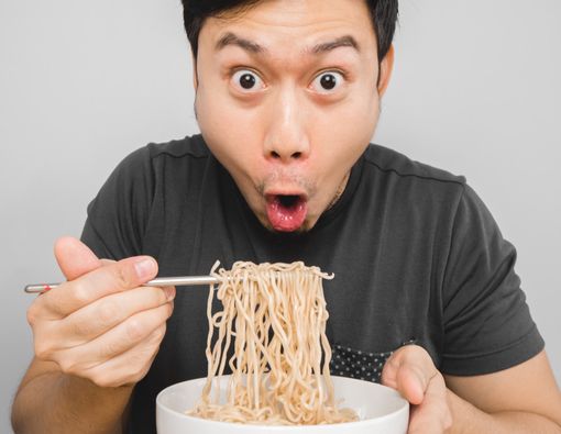 Heboh, Pria di Bogor Divonis Dilarang Makan Mi Instan Lagi, Kenapa?