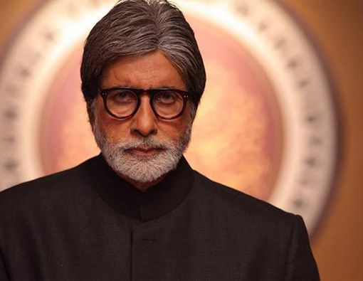 Aktor Bollywood Amitabh Bachchan dan Keluarganya Terinfeksi COVID-19!