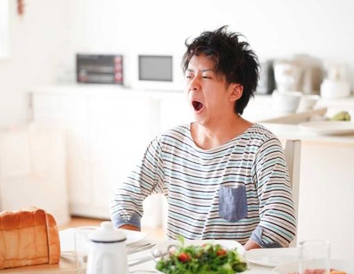 Mengapa Saat Menguap Kita Mengeluarkan Air Mata?