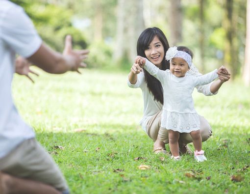 Cara Ini Bantu si Kecil Cepat Berjalan