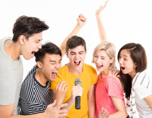 Manfaat Karaoke untuk Kesehatan yang Jarang Diketahui