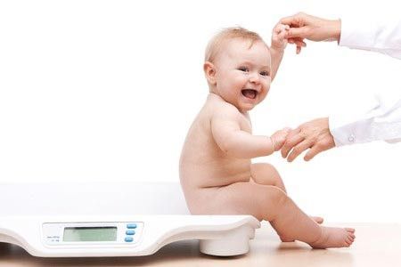 Seberapa Sering Kita Harus Menimbang Bayi?