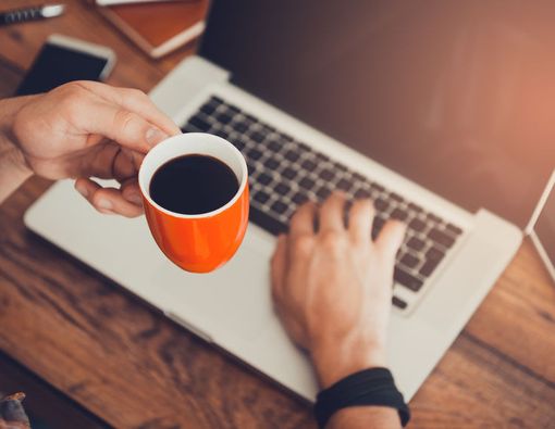 Sering Konsumsi Kopi Instan, Ini Bahayanya