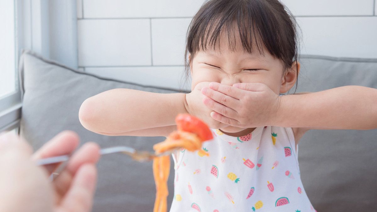 Cara Tepat Atasi Si Kecil yang Susah Makan