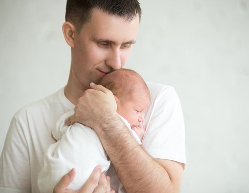 Bayi Lebih Sehat jika Ayah Gemar Olahraga