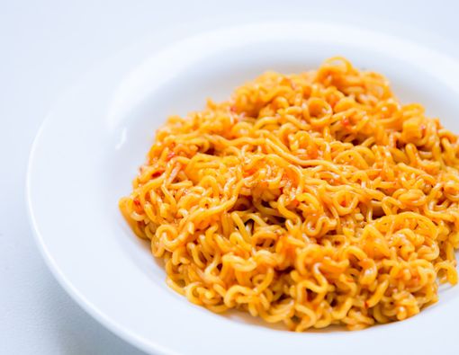 Inilah Bahaya Kecanduan Makan Mi Instan