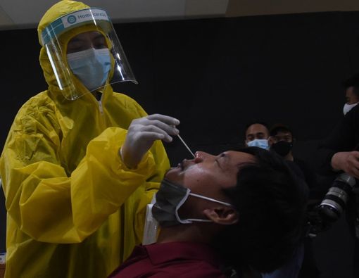 Makanan yang Harus Dihindari Pasien COVID-19