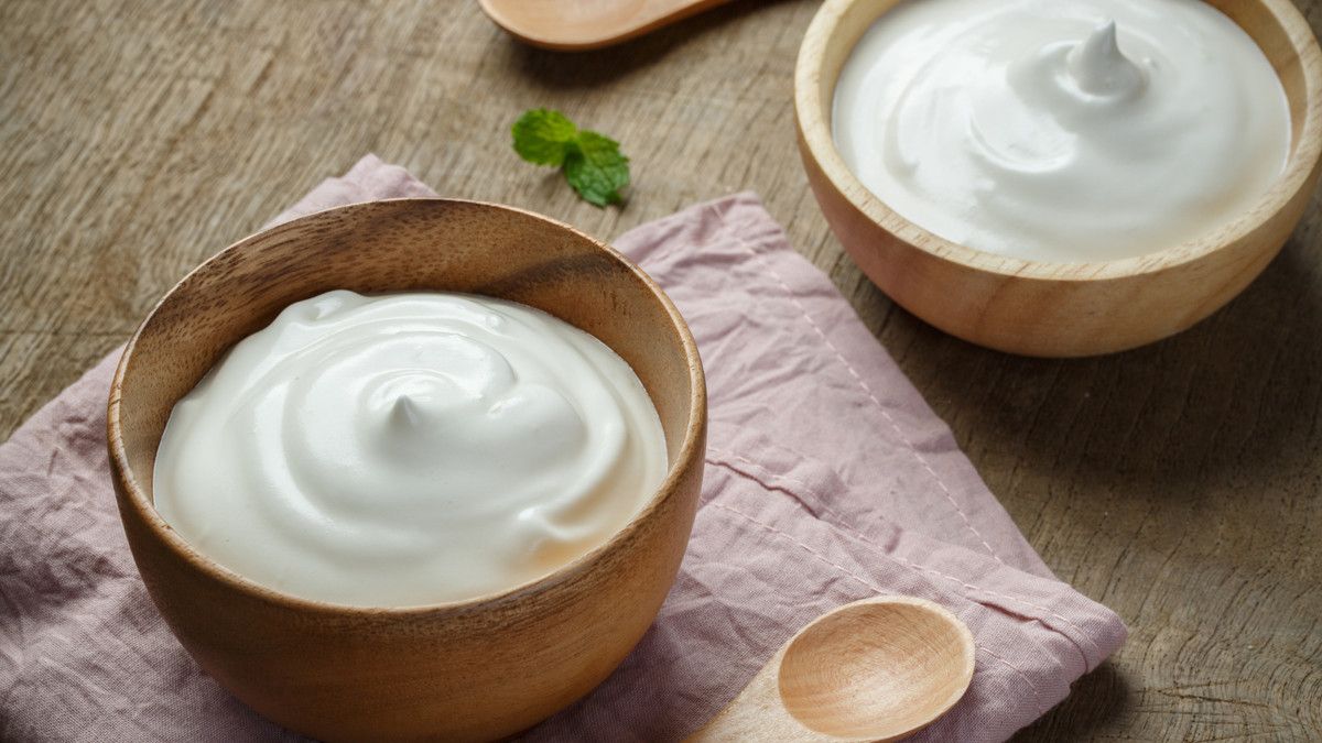 Yoghurt Kelapa dan Yoghurt Biasa, Mana yang Lebih Sehat?