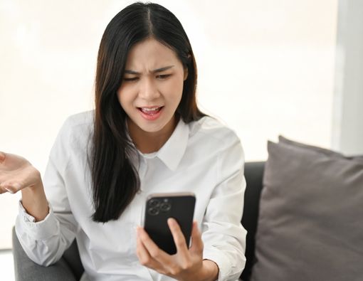 Baikkah Melampiaskan Amarah di Media Sosial untuk Kesehatan Mental?