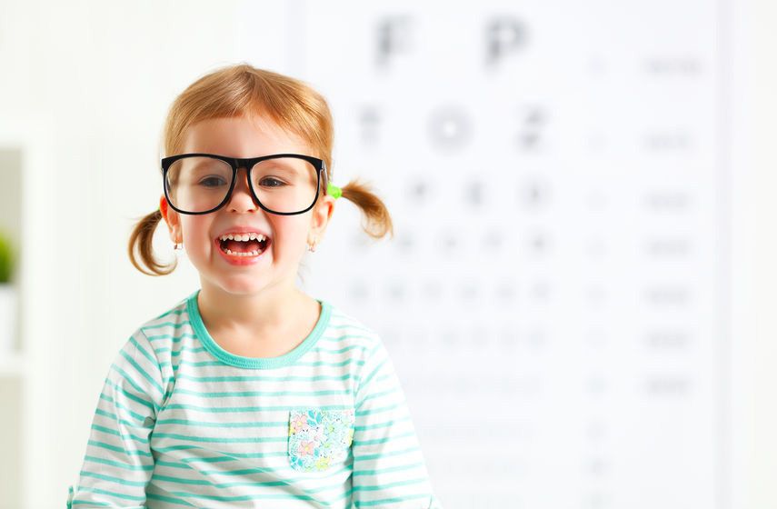 Perlukah Anak Mengenakan Kacamata Jika Minusnya Sedikit?