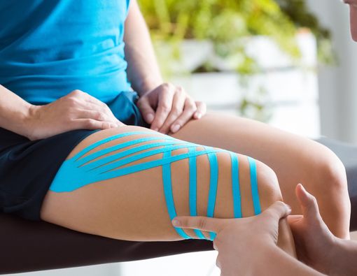 5 Manfaat Kinesio Tape untuk Kesehatan dan Cara Pakainya