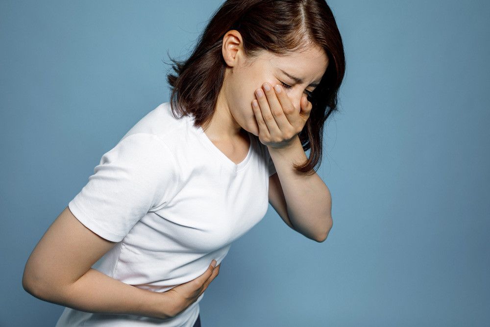Penyebab Perut Mual Setelah Konsumsi Vitamin (Chombosan Shutterstock)