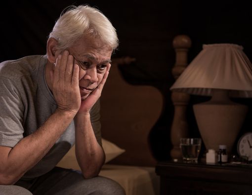 Sindrom Sundowning, Penyebab Lansia Sering Uring-uringan di Malam Hari