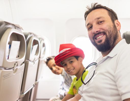 Persiapan Naik Pesawat Jarak Jauh bersama Anak