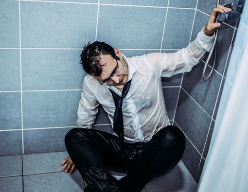 Kenapa Henti Jantung Sering Terjadi di Kamar Mandi?