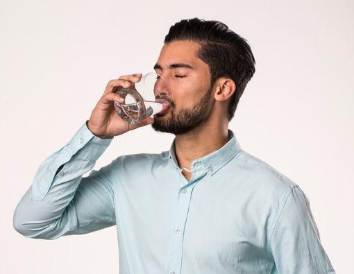 Lakukan Ini agar Tubuh Bebas Dehidrasi