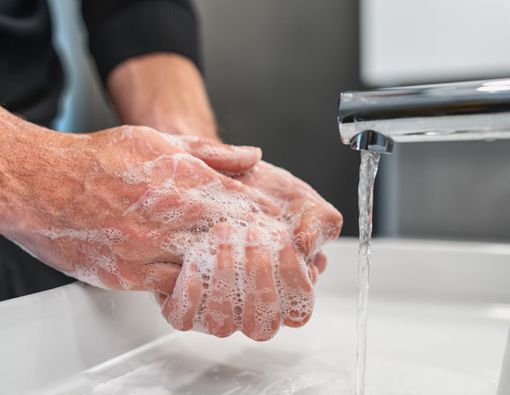 Cuci Tangan Pakai Sabun Kertas, Apakah Bersih?