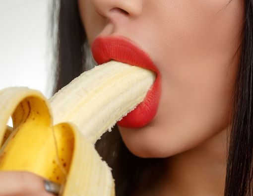 Menelan Sperma Bisa Sebabkan Sakit Perut? Ini Faktanya