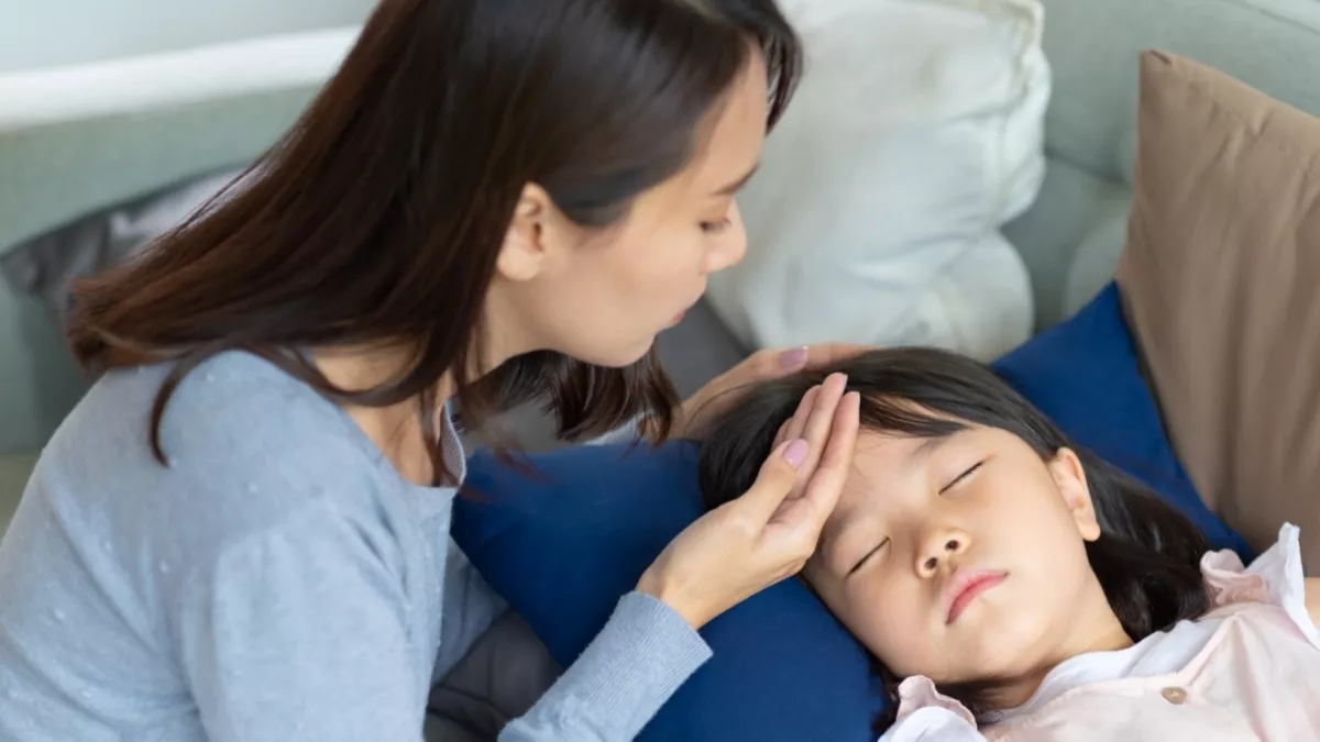 Anak Demam Terus-menerus, Kenapa Ya?