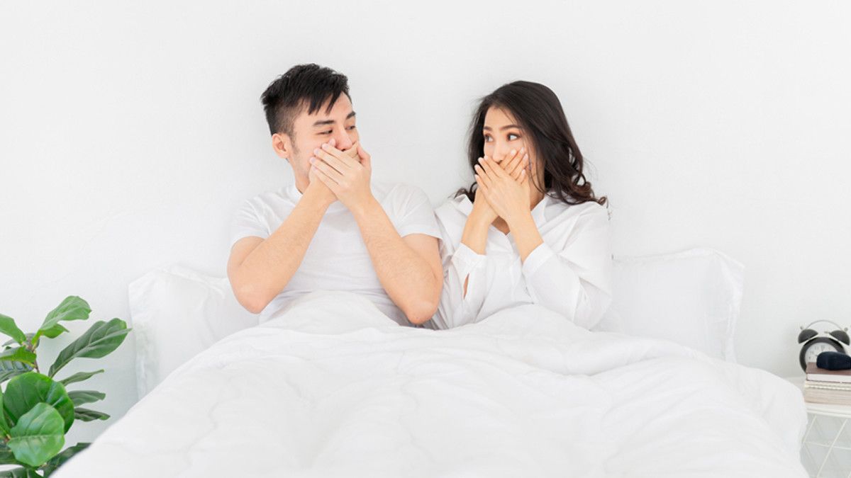 Awas, Bau Mulut Bisa Mengganggu Saat Berhubungan Intim!