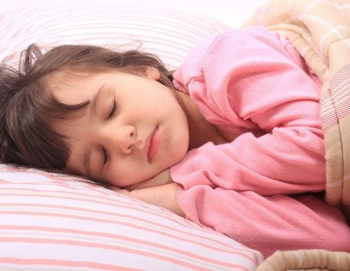 Manfaat Tidur Siang bagi Anak