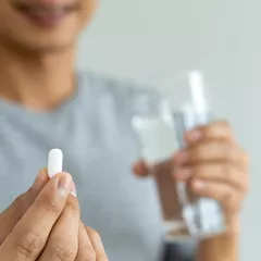 Asupan yang Tak Boleh Disantap Saat Minum Obat