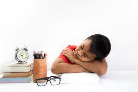 Bagaimana Jika Anak Malas Mengerjakan PR?
