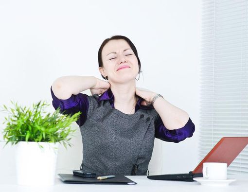 Leher Tegang dan Sakit Kepala,Tanda Kolesterol Tinggi?