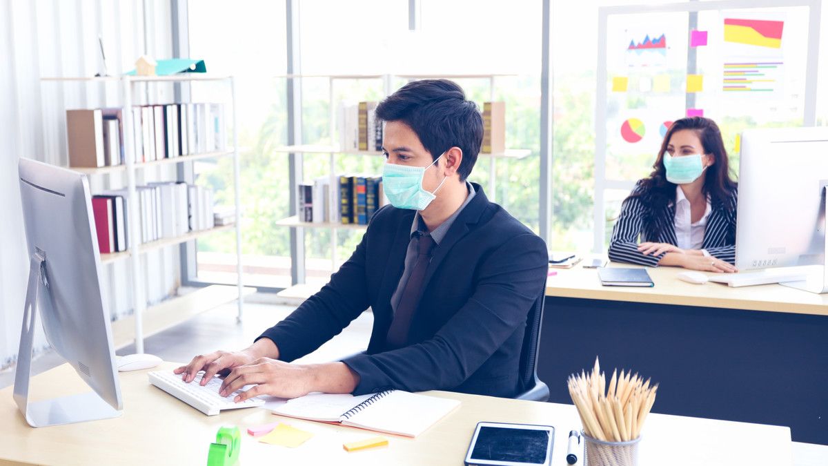 Orang di Bawah 45 Tahun Diizinkan Beraktivitas saat Pandemi COVID-19