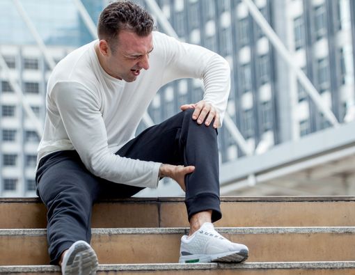 Sakit Betis, Cari Tahu Penyebabnya di Sini