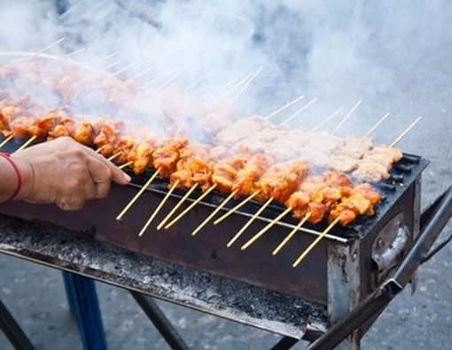 Baca Ini Dulu Sebelum Makan Sate