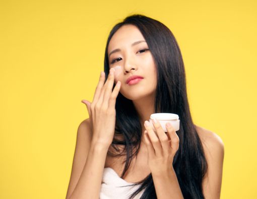 10 Langkah Merawat Wajah agar Cantik seperti Wanita Korea