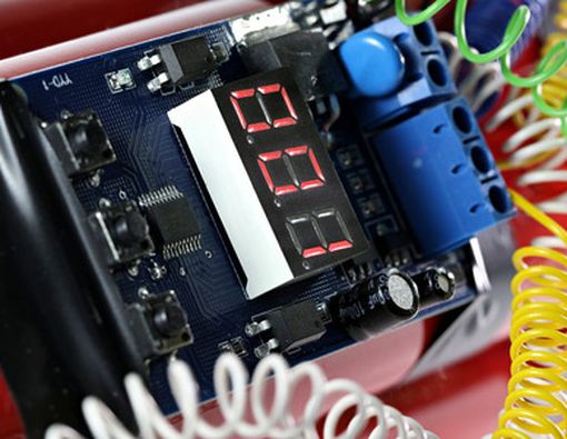 Tip Menyelamatkan Diri Saat Serangan Bom