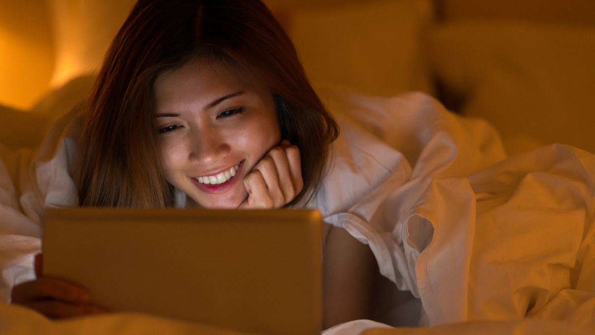 Buta Warna Karena Kelamaan Main Gadget, Kok Bisa?