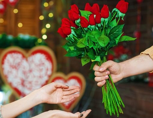 Dapat Bunga di Hari Valentine Tapi Alergi Serbuk Sari? Ini Cara Atasinya