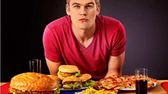 Hentikan Kebiasaan Emotional Eating Jika Tak Ingin Mengalami Ini