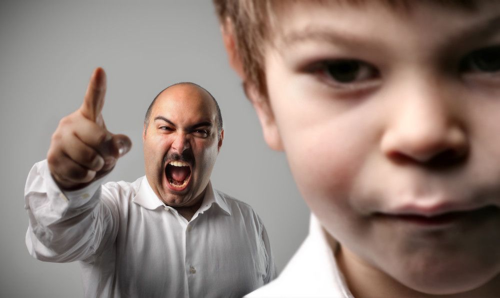 Kiat Menghadapi Orang Tua dengan Karakter Toxic Parents